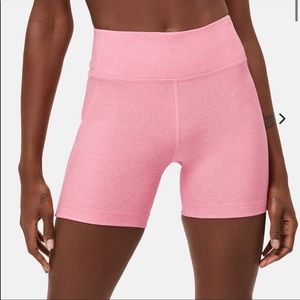 ISO outdoor voices warmup 5in pink punch size L